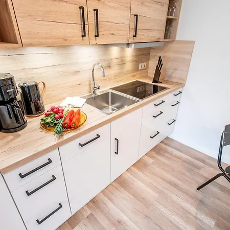 Daire Steger-hues 01 Sylt